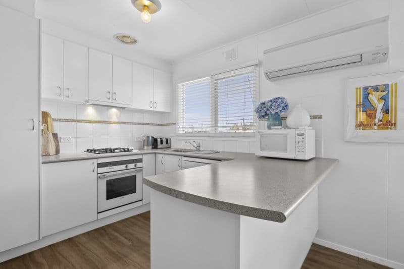 10 Waverley Avenue Lorne VIC, Lorne - Thumbnail 4
