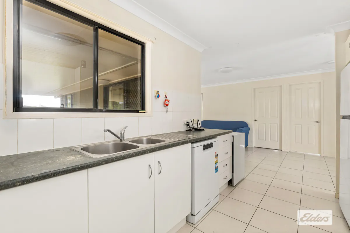 26 Desgrand Street, Emerald, QLD, 4720, Emerald - Thumbnail 3