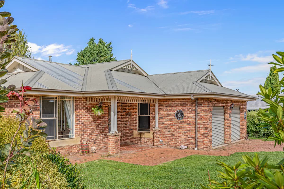 84-86 Queen Street, Oberon, NSW, 2787, Oberon - Thumbnail 2