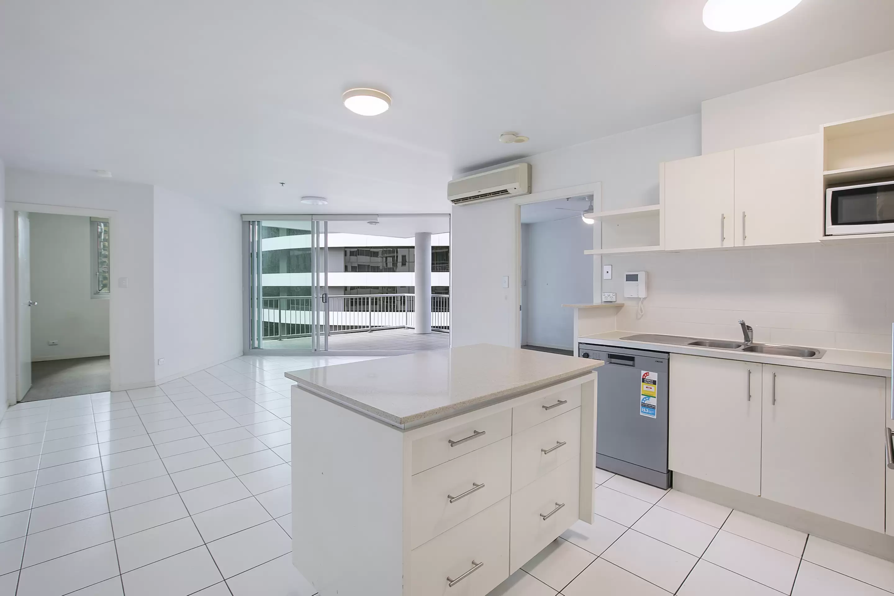 1203/30 Tank Street, Brisbane City, Brisbane City - Thumbnail 3