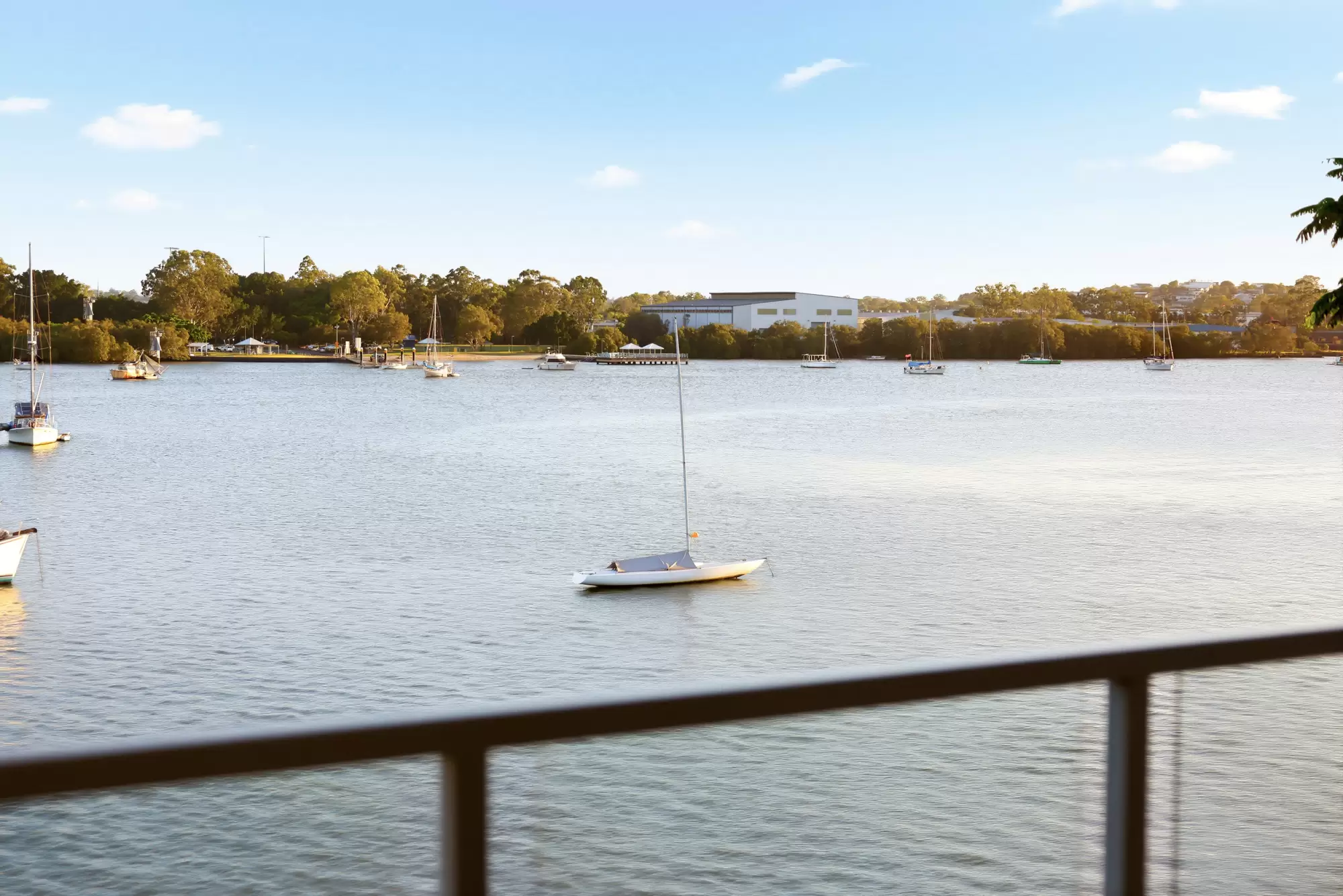 1305/118 Parkside Circuit, Hamilton, Hamilton - Thumbnail 2