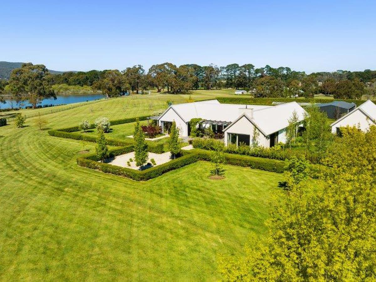 44 Manorina Way, Macedon, Macedon - Thumbnail 2
