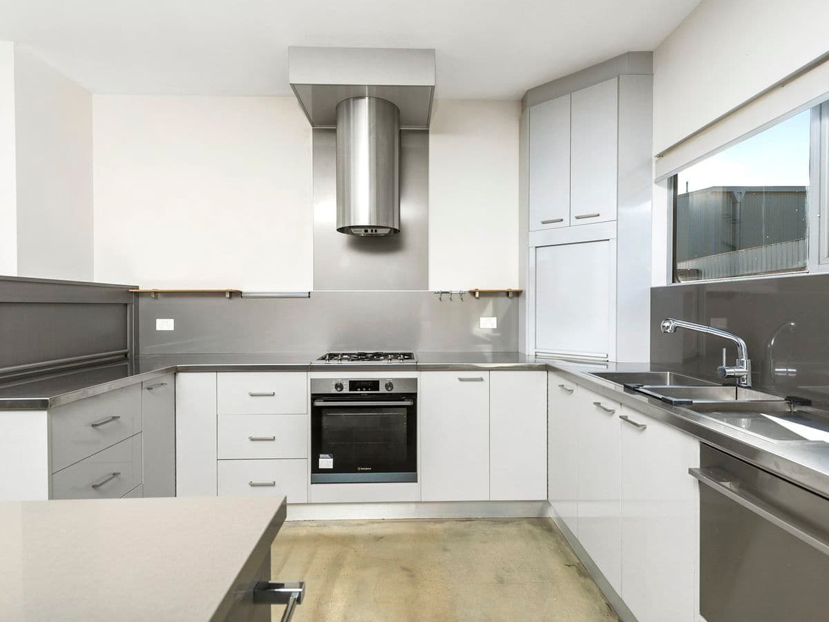 9 Ligar Street, Woodend, Woodend - Thumbnail 2