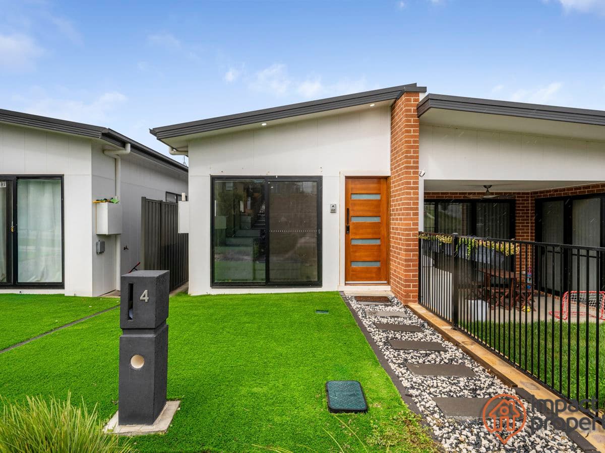 4 Keith Bain Crest, Whitlam, Whitlam - Image 1