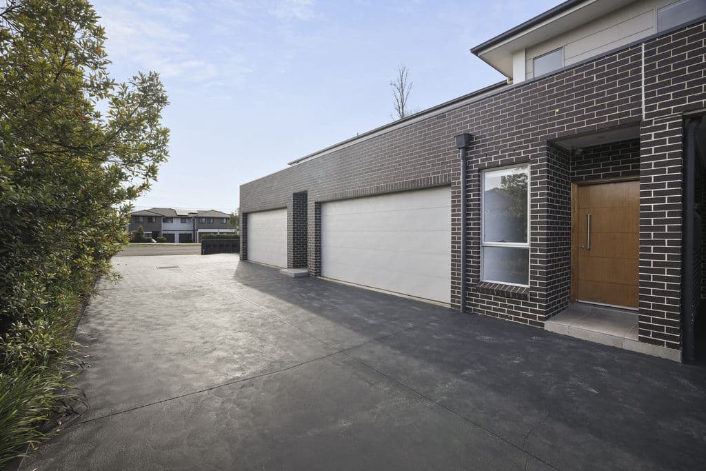 2/280 Newbridge Road, Moorebank - Image 1