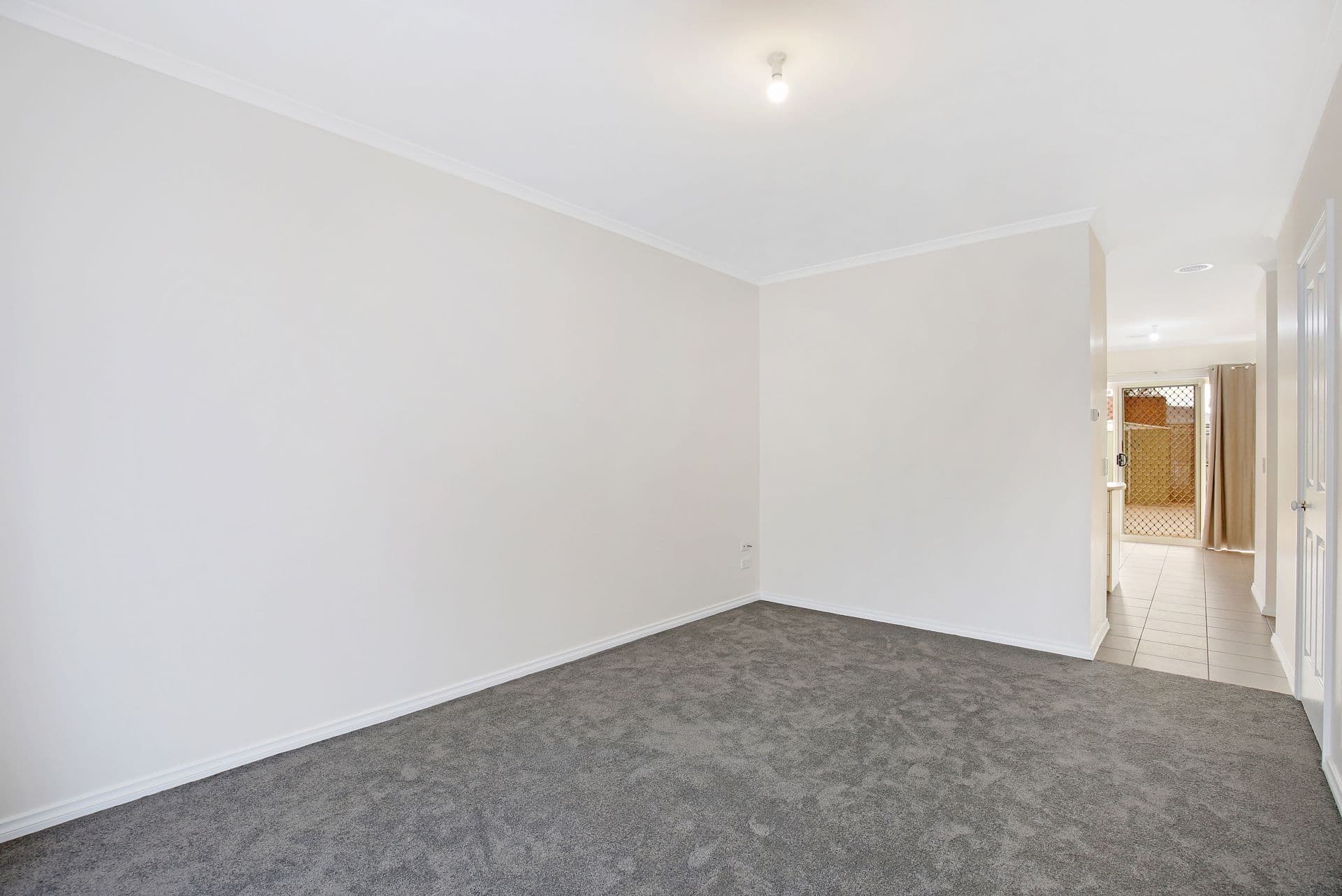 2/90 Edgars Road, Thomastown, Thomastown - Thumbnail 3