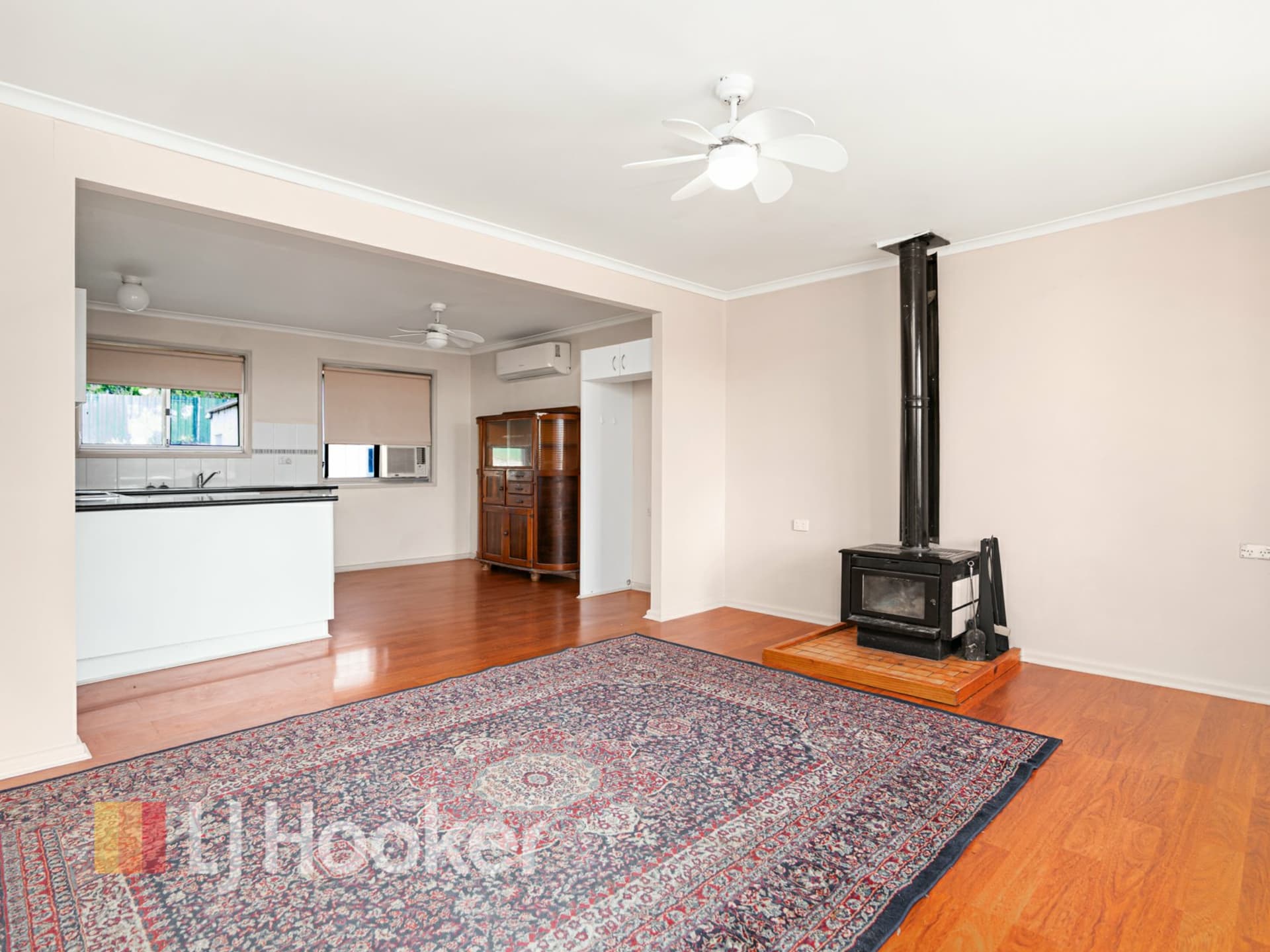 8 Wakehurst Crescent, Singleton, Singleton Heights - Thumbnail 2