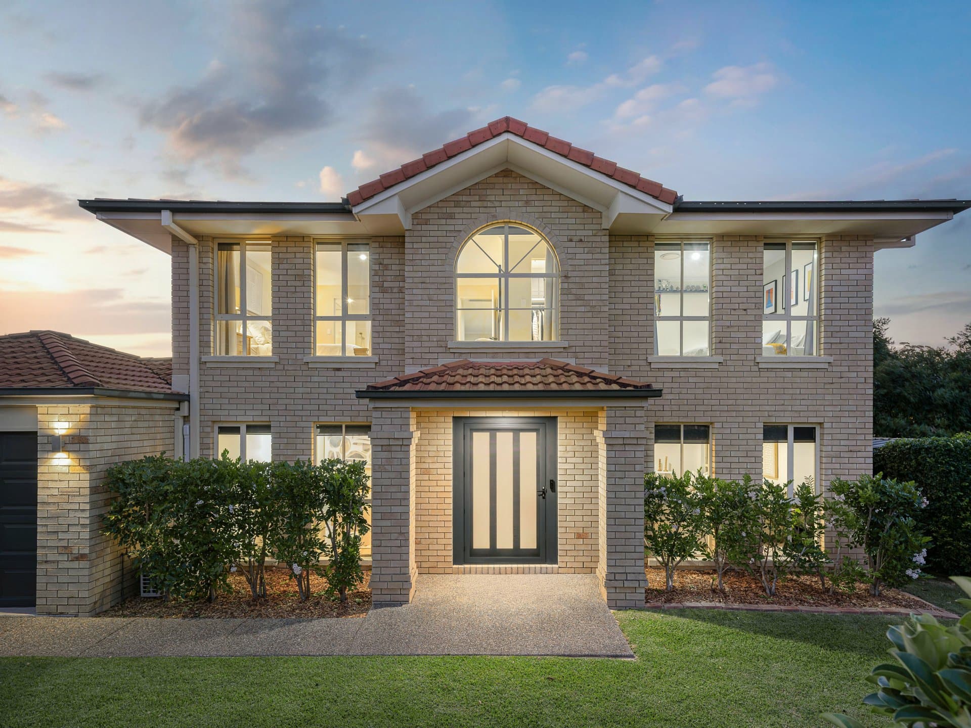 9 Cambridge Place, Wishart, Wishart - Thumbnail 2