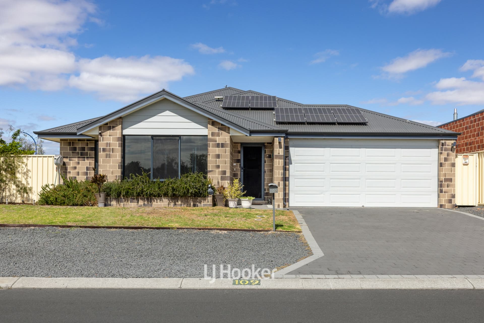 109 Waterford Way, Australind, Australind - Image 1