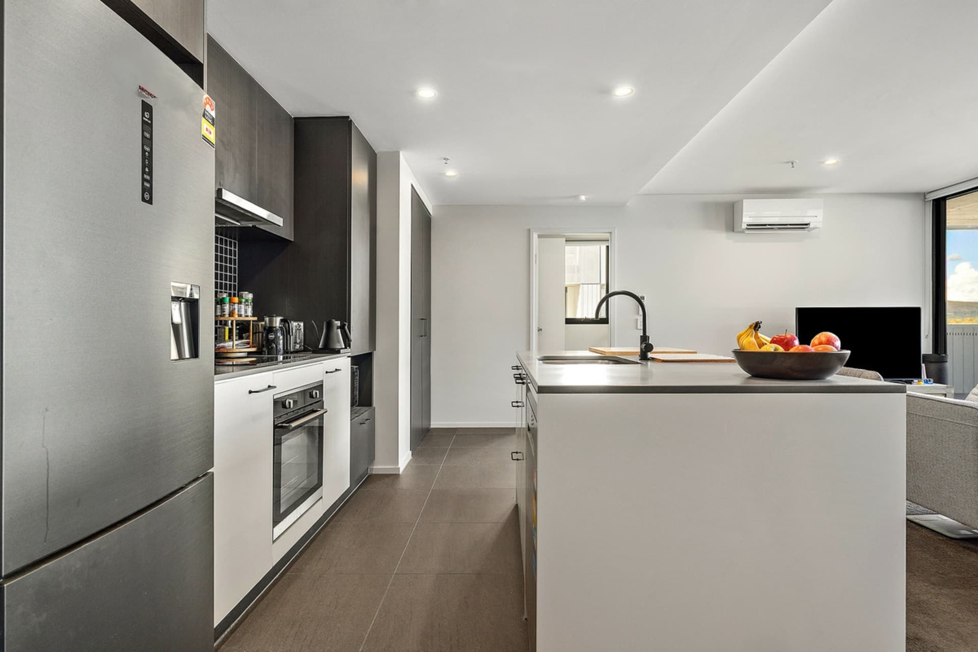506/34 Oakden Street, Greenway, Greenway - Thumbnail 6