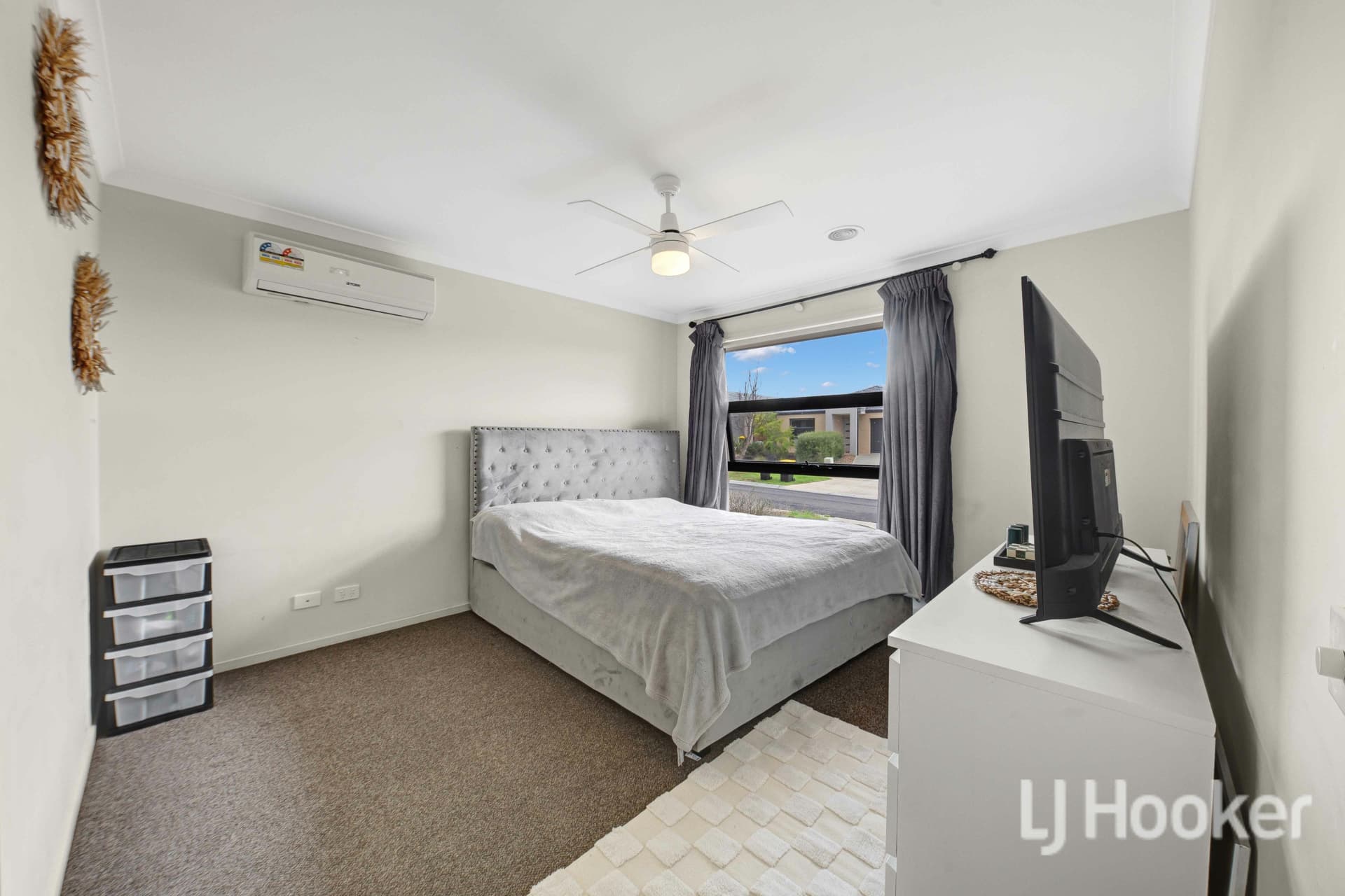 15 Hart Crescent, Brookfield, Brookfield - Thumbnail 2