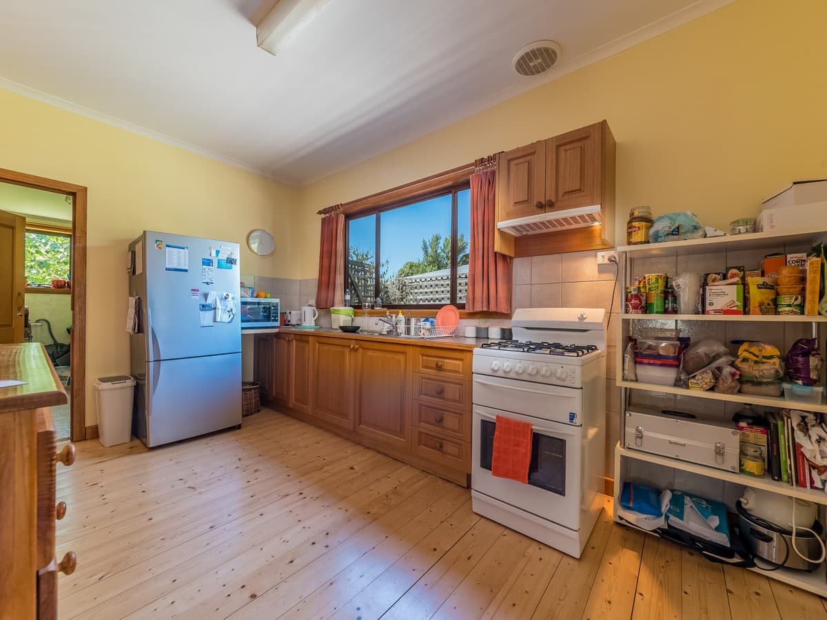 22 Pymble Avenue, INVERLOCH VIC 3996, Inverloch - Thumbnail 3