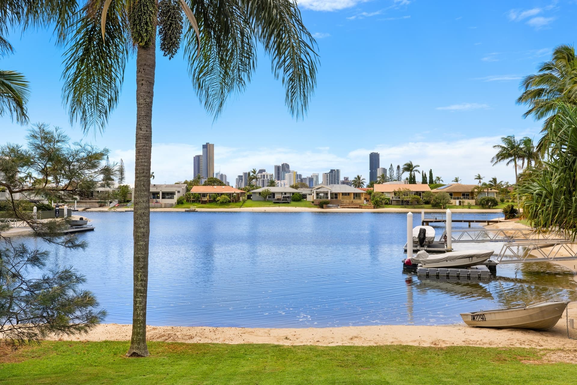 18 Cadence Avenue, Mermaid Waters, QLD, 4218, Mermaid Waters - Thumbnail 2