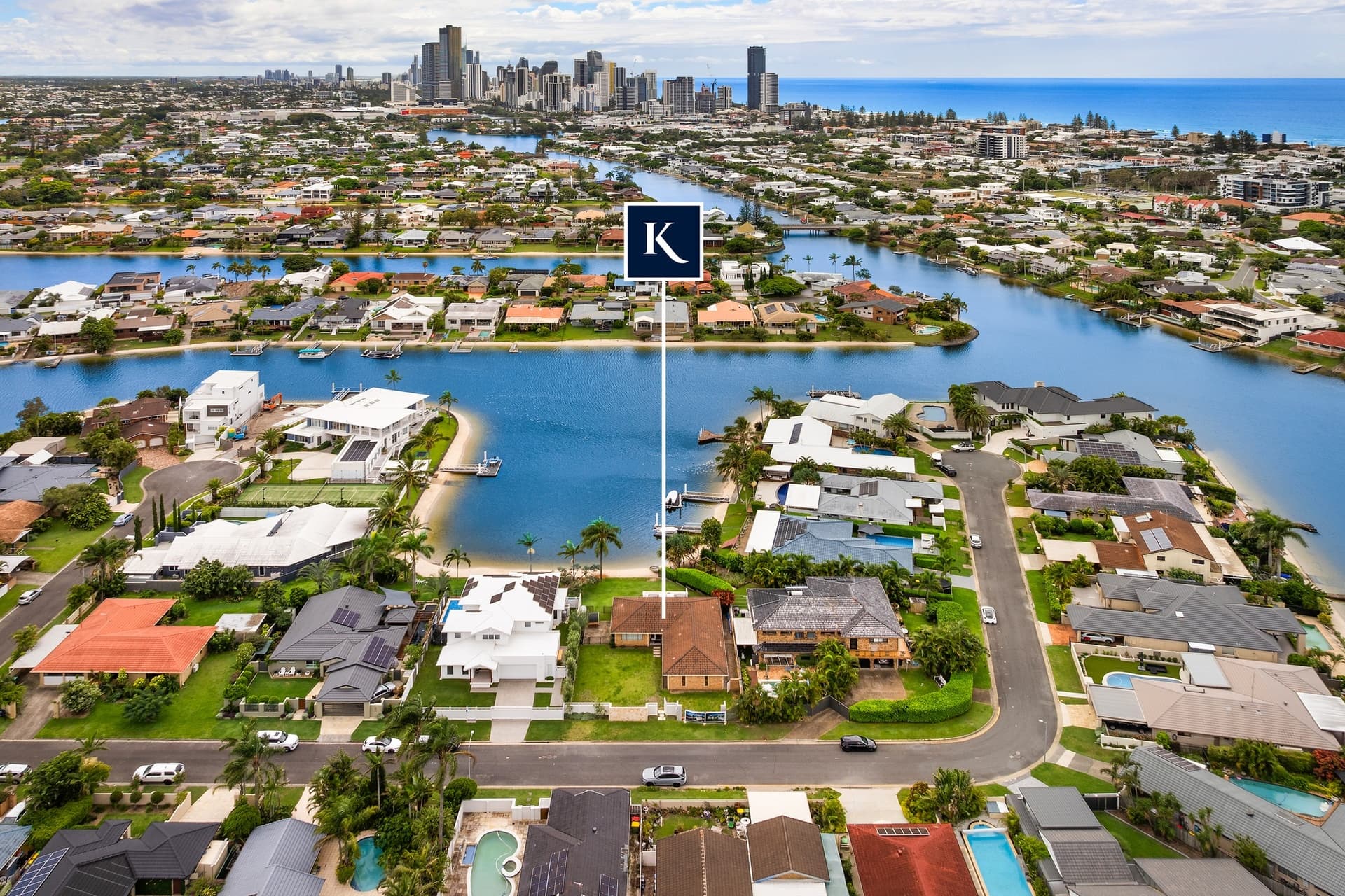 18 Cadence Avenue, Mermaid Waters, QLD, 4218, Mermaid Waters - Thumbnail 4