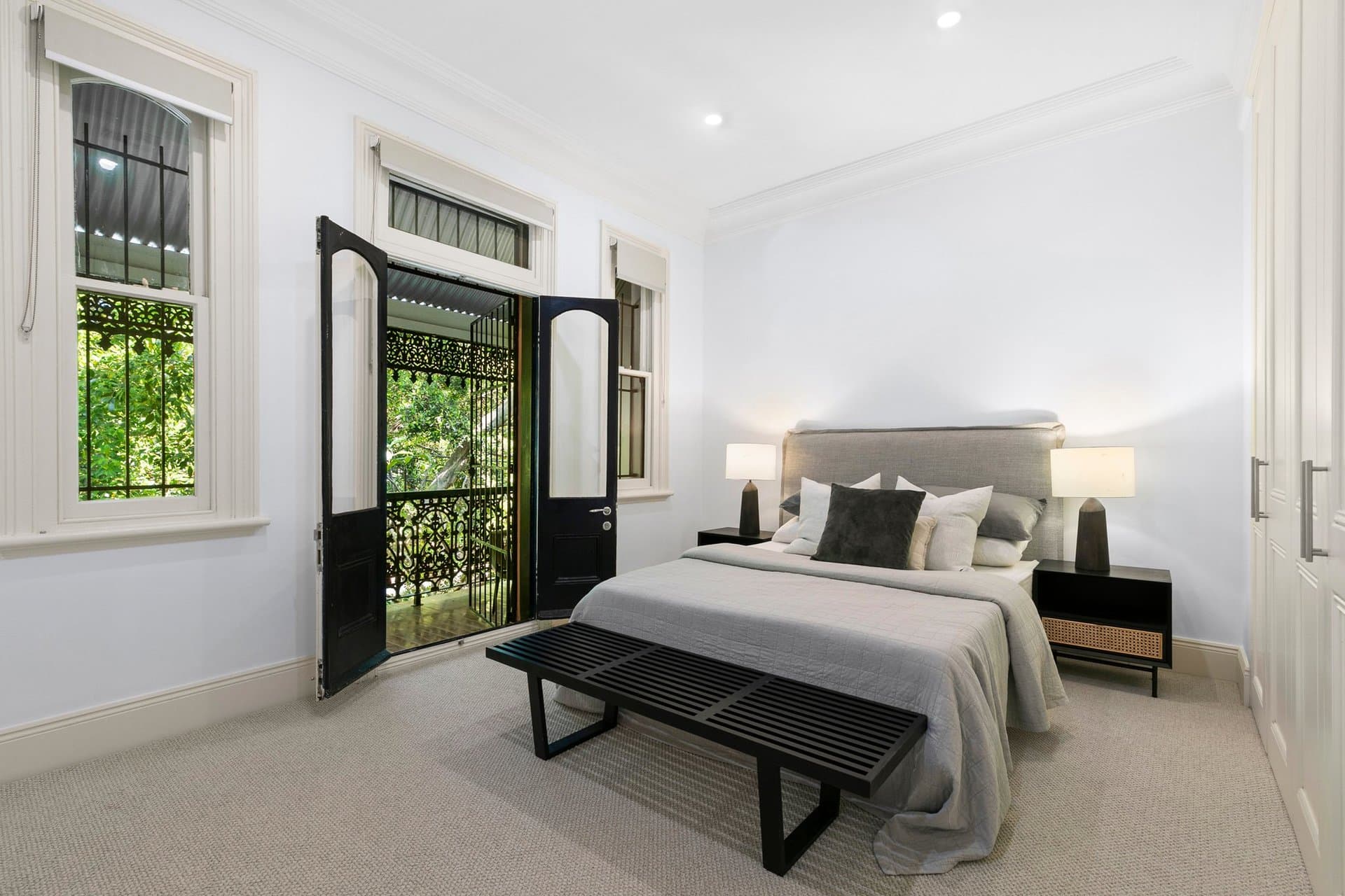 22 Brisbane Street, Bondi Junction - Thumbnail 2