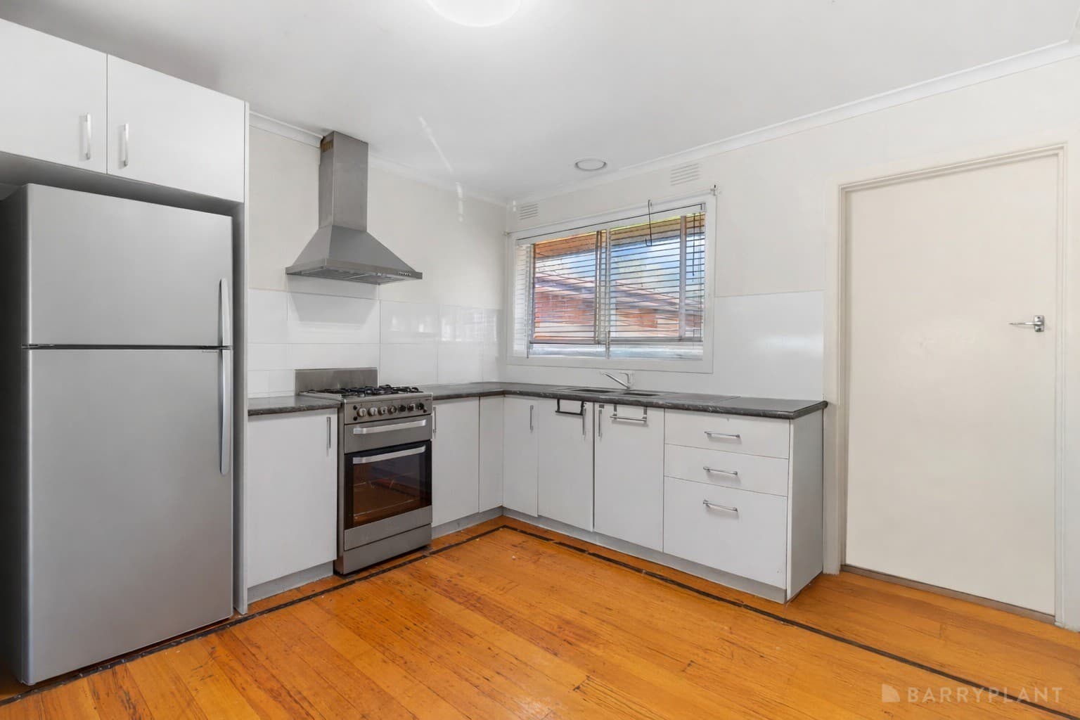 50A-50B Nockolds Crescent, Noble Park, VIC 3174, Noble Park - Thumbnail 4