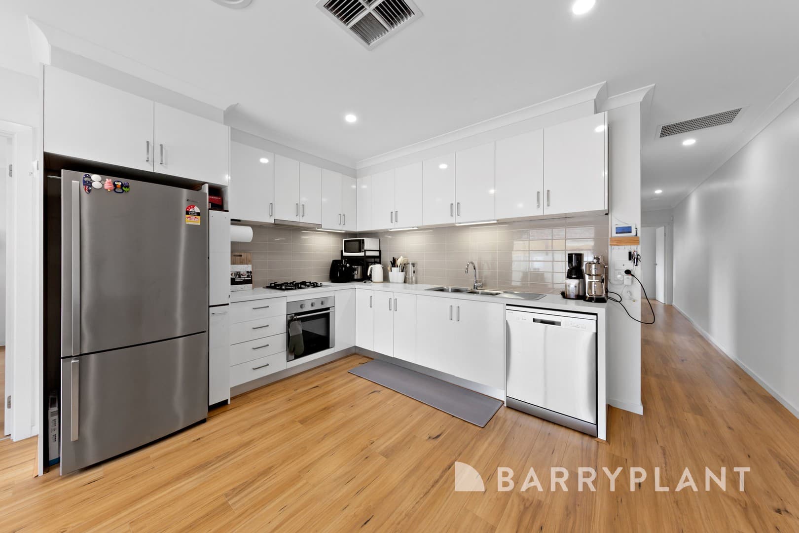 3/7 James Street, St Albans, VIC 3021, St Albans - Thumbnail 2