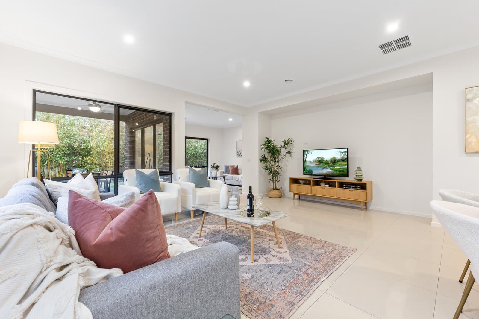 15 Frenchman Way, Keysborough, Keysborough - Thumbnail 3