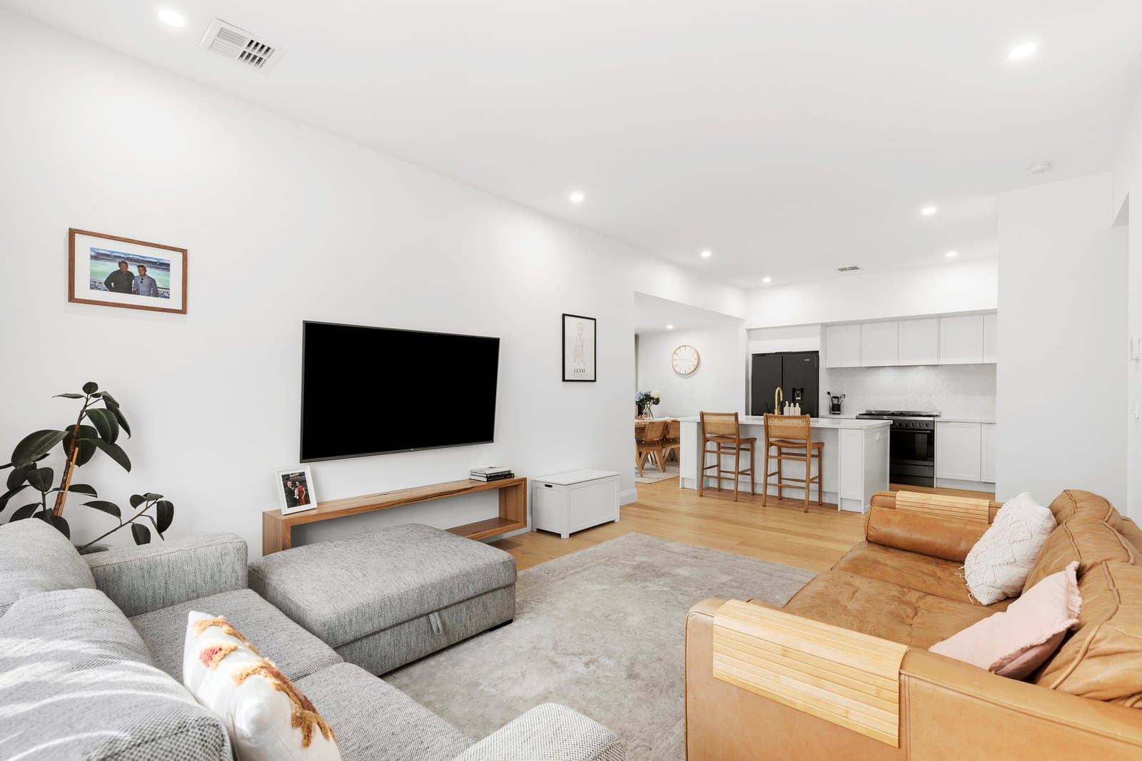 21 Mernda Parade, Belmont, Belmont - Thumbnail 3