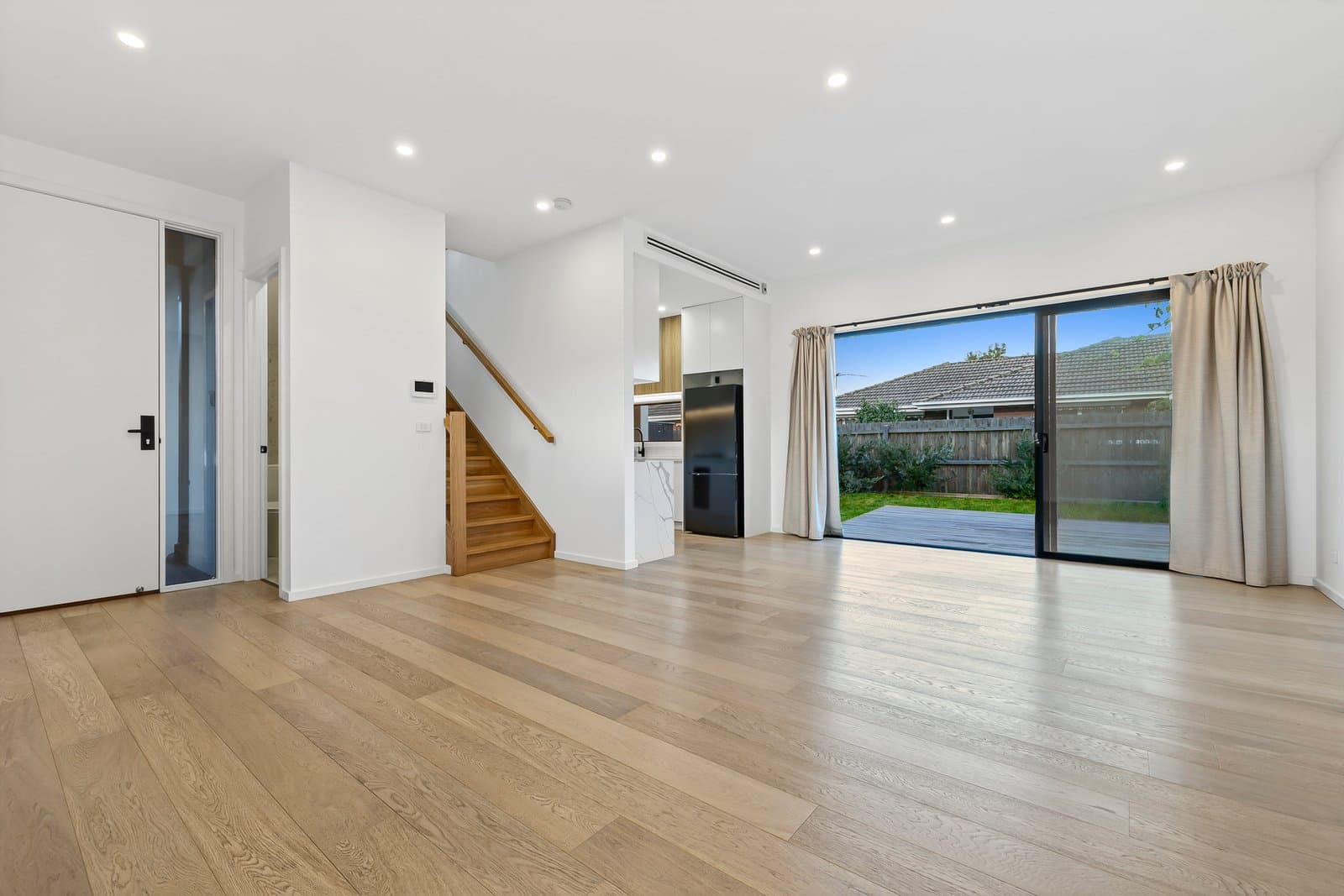 3/9 Reid Street, Oakleigh South, Oakleigh South - Thumbnail 2