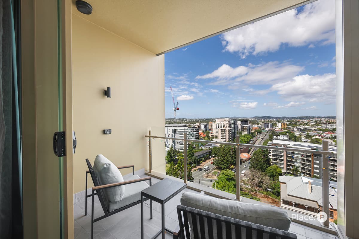25 Shafston Avenue, Kangaroo Point - Thumbnail 2