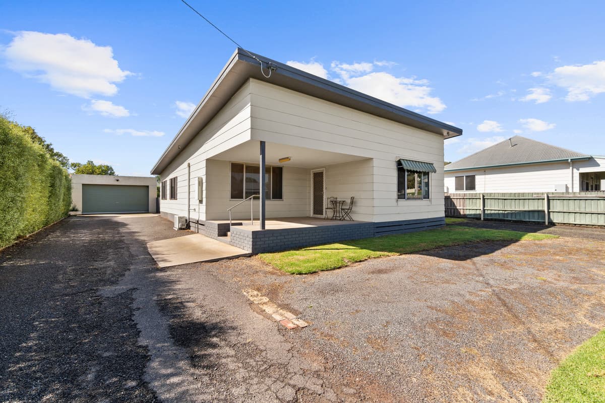 52 Gibney Street, MAFFRA, Maffra - Image 1