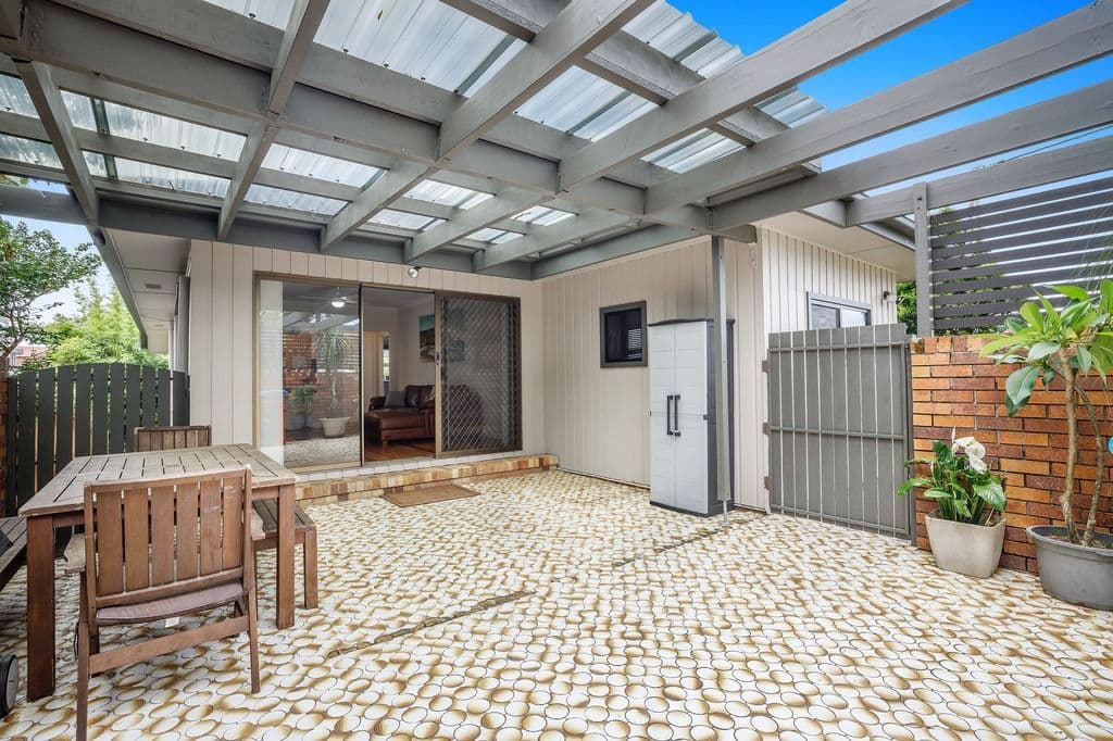41 Stapylton Street, COOLANGATTA, QLD 4225, Coolangatta - Thumbnail 2