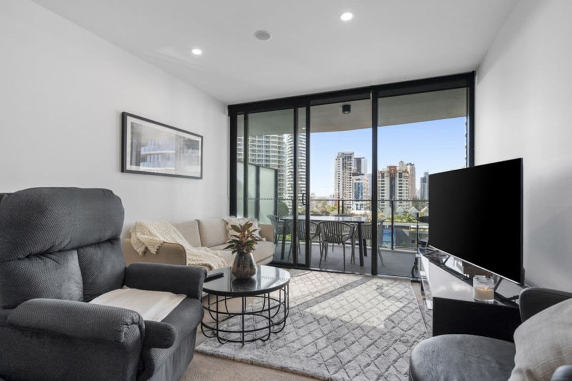 17/14 Elizabeth Avenue, Broadbeach, QLD 4218, Broadbeach - Thumbnail 5