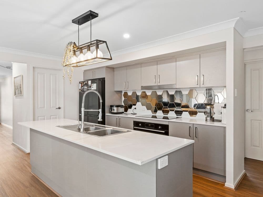 23 Bokhara Way, JIMBOOMBA, QLD 4280, Jimboomba - Thumbnail 2