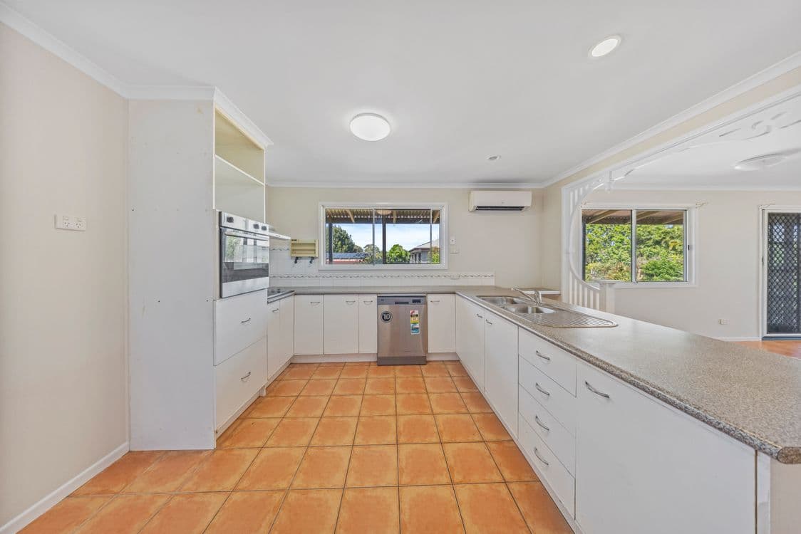 29 Golden Hind Avenue, COOLOOLA COVE, QLD 4580, Cooloola Cove - Thumbnail 3