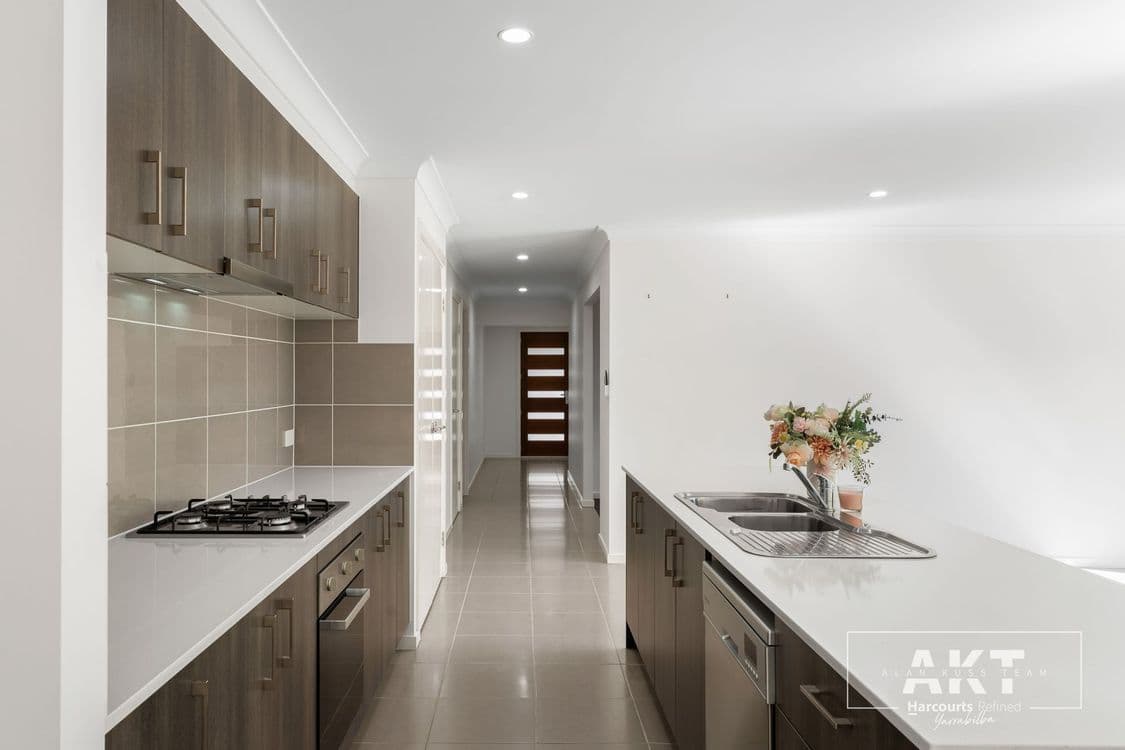 9 Aurora Lane, YARRABILBA, QLD 4207, Yarrabilba - Thumbnail 4