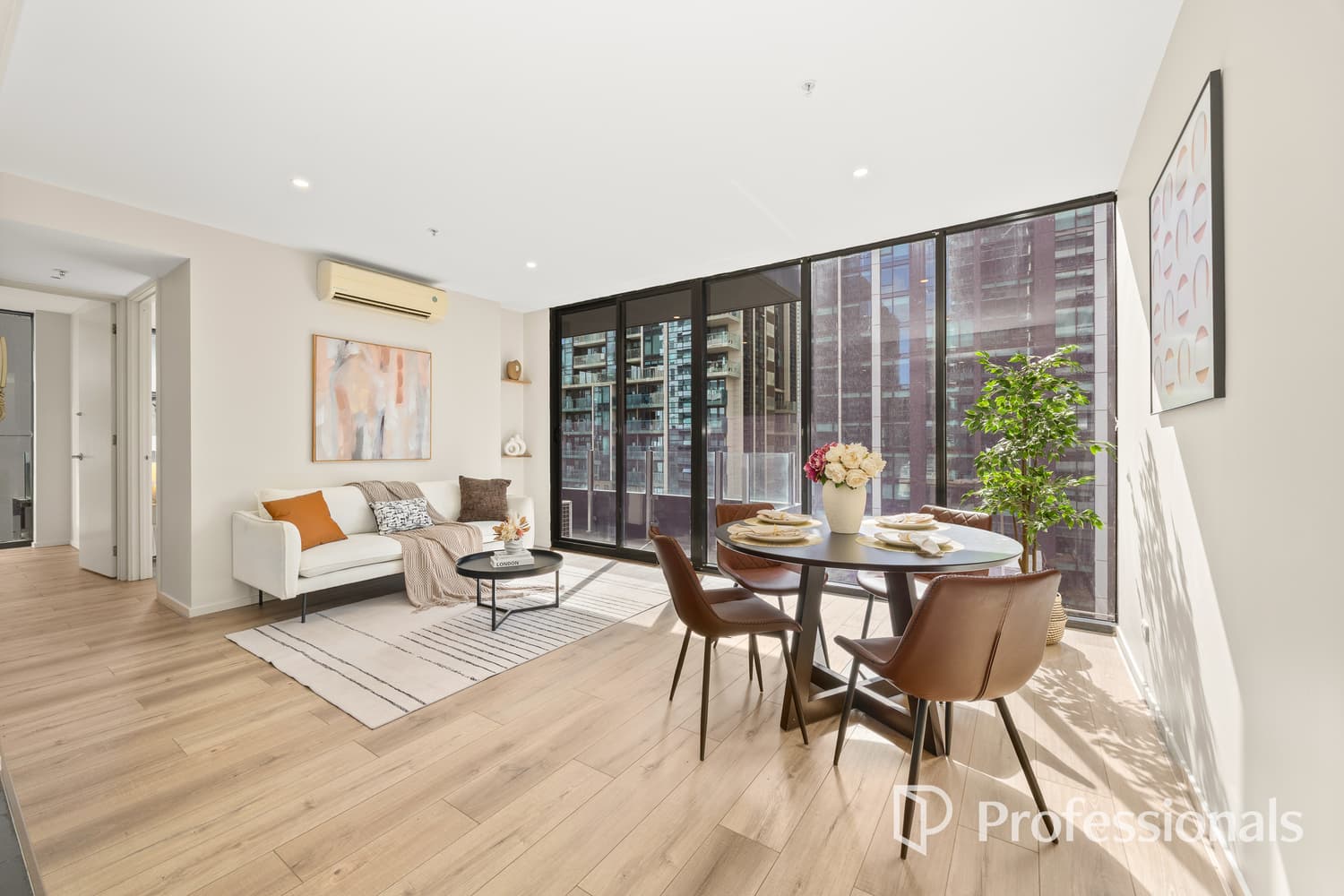 1106/28 Wills Street, Melbourne VIC 3000, Melbourne - Image 1