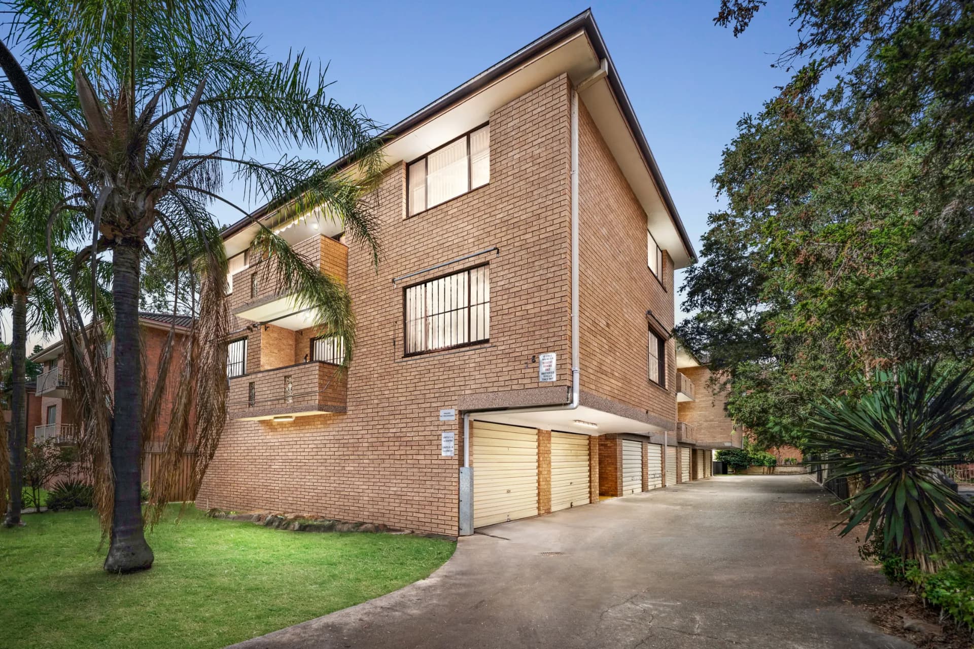 2/28 Caroline Street, Westmead, NSW, Westmead - Image 1