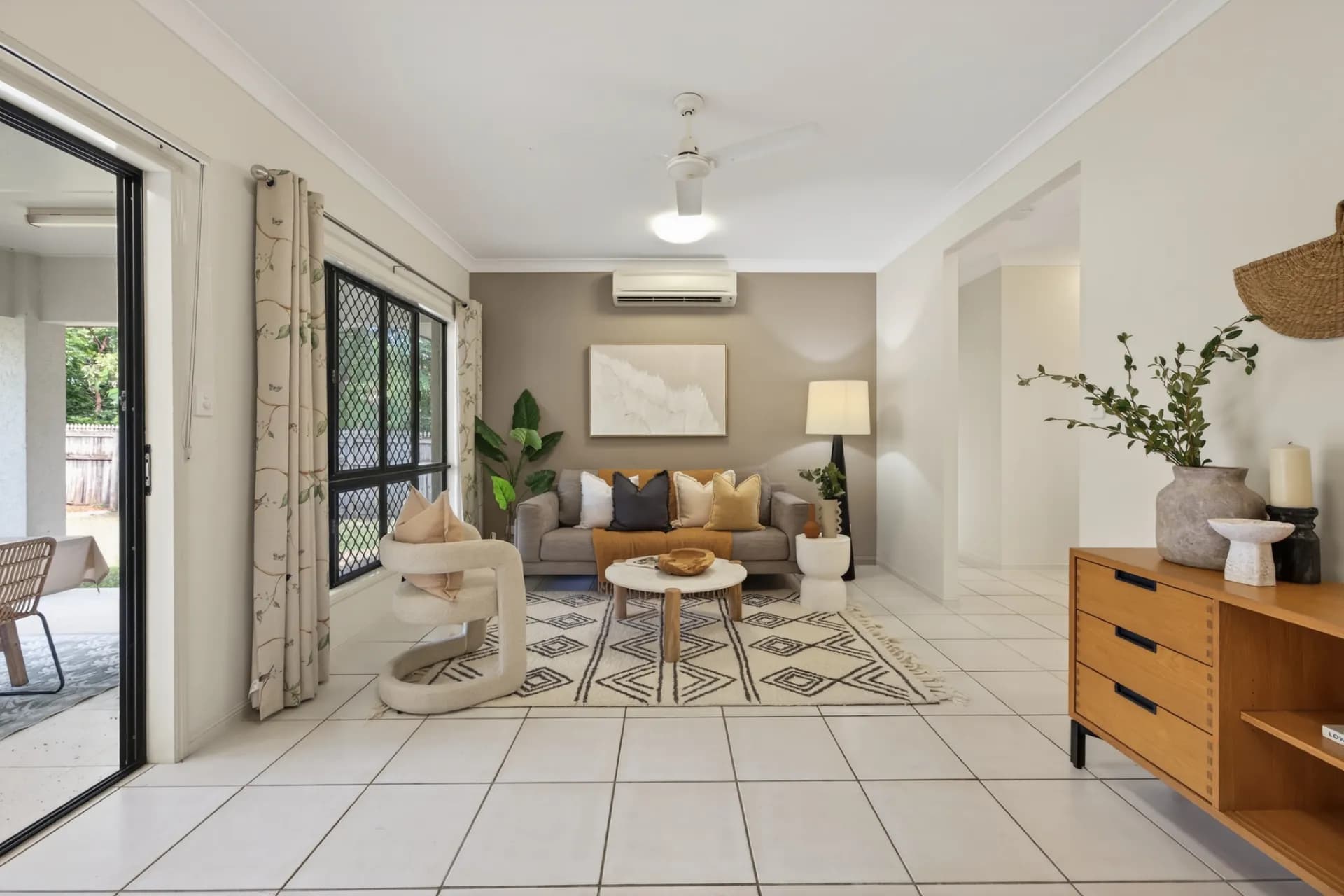 39 Saint Albans Road, Mount Louisa, QLD, Mount Louisa - Thumbnail 2