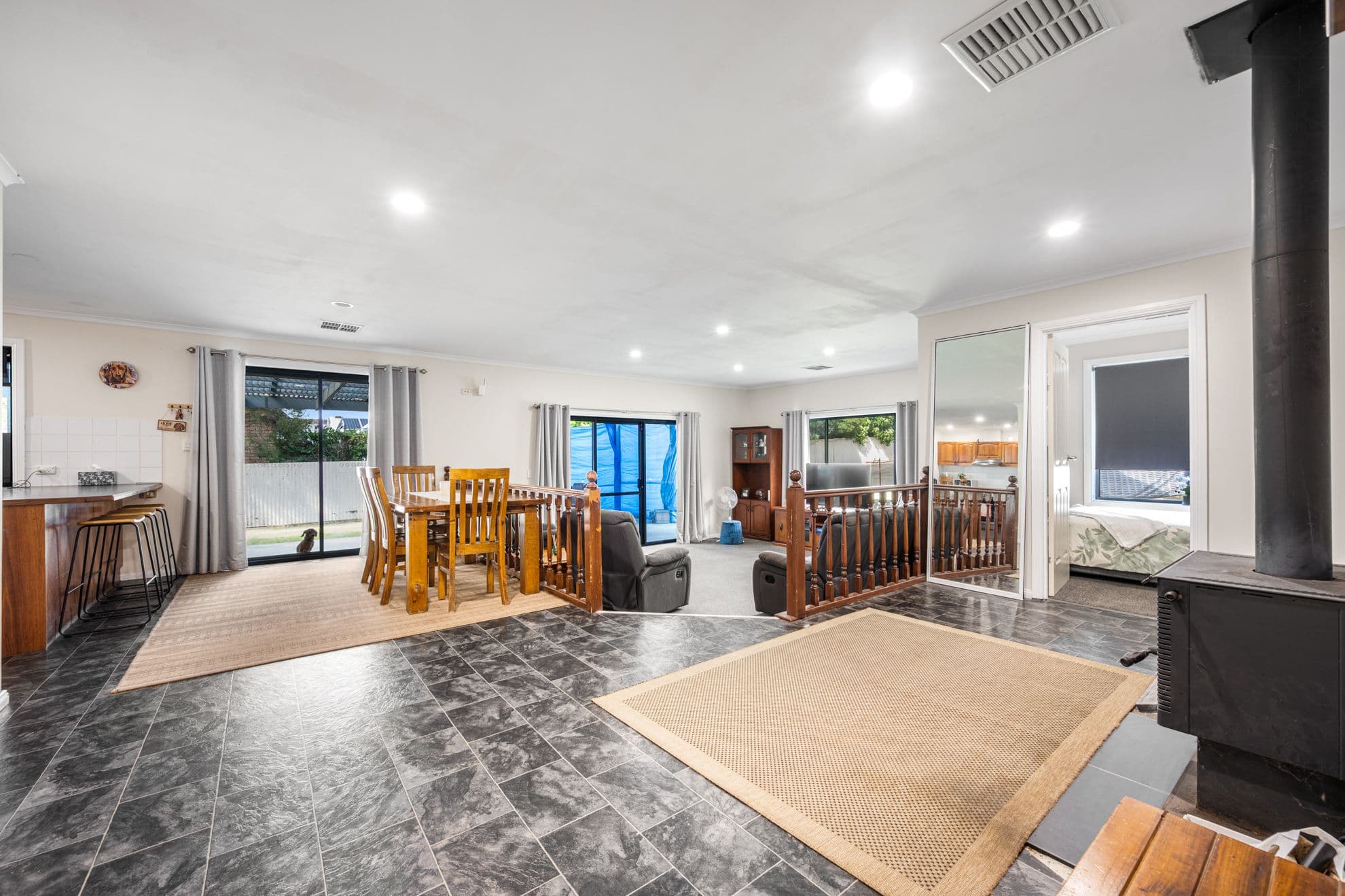 15 Jasmine Avenue, Mount Gambier SA 5290, Mount Gambier - Thumbnail 2