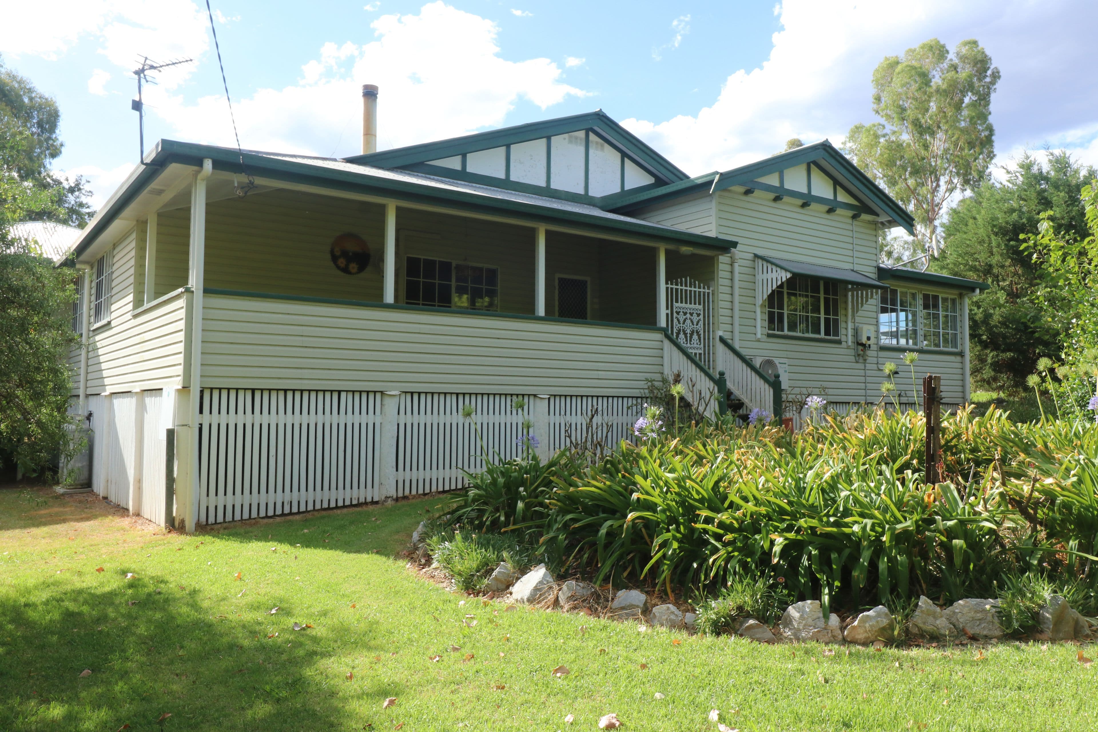 42 Flemming Street, TEXAS NSW 4385, Texas - Image 1