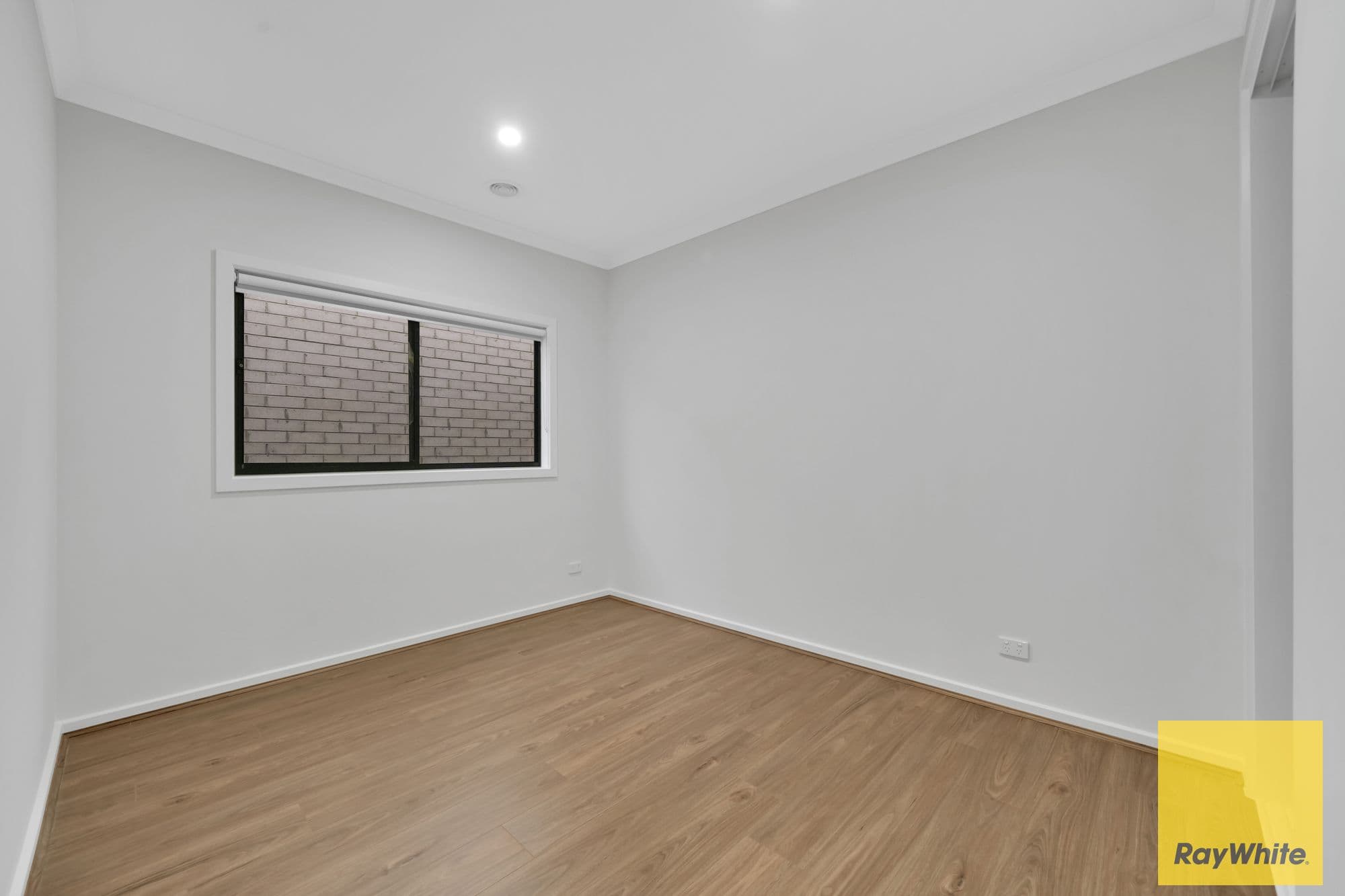 15 Farmingdale Street, MANOR LAKES VIC 3024, Manor Lakes - Thumbnail 8