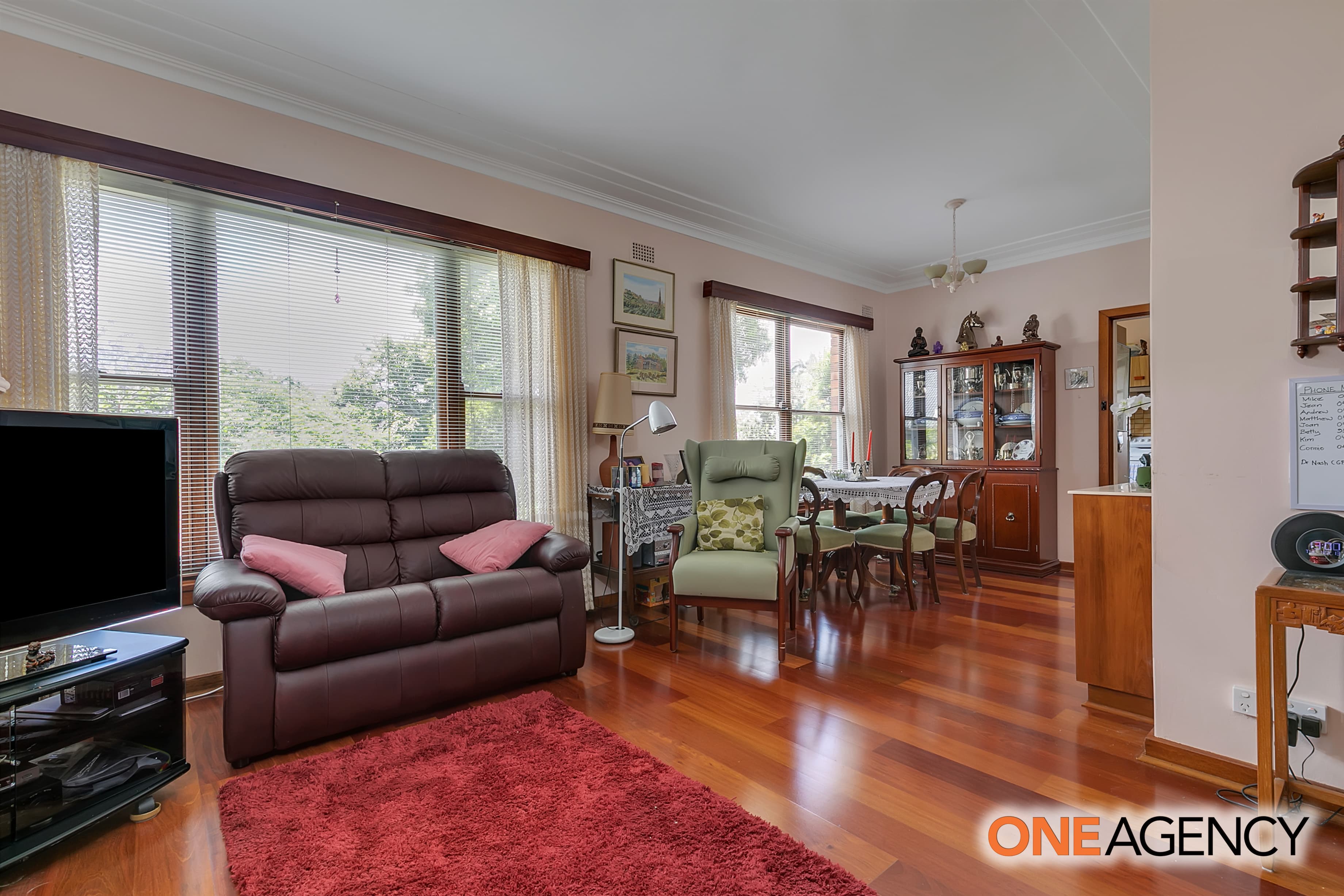 35 Sunnyside Crescent, Castlecrag, Castlecrag - Thumbnail 2