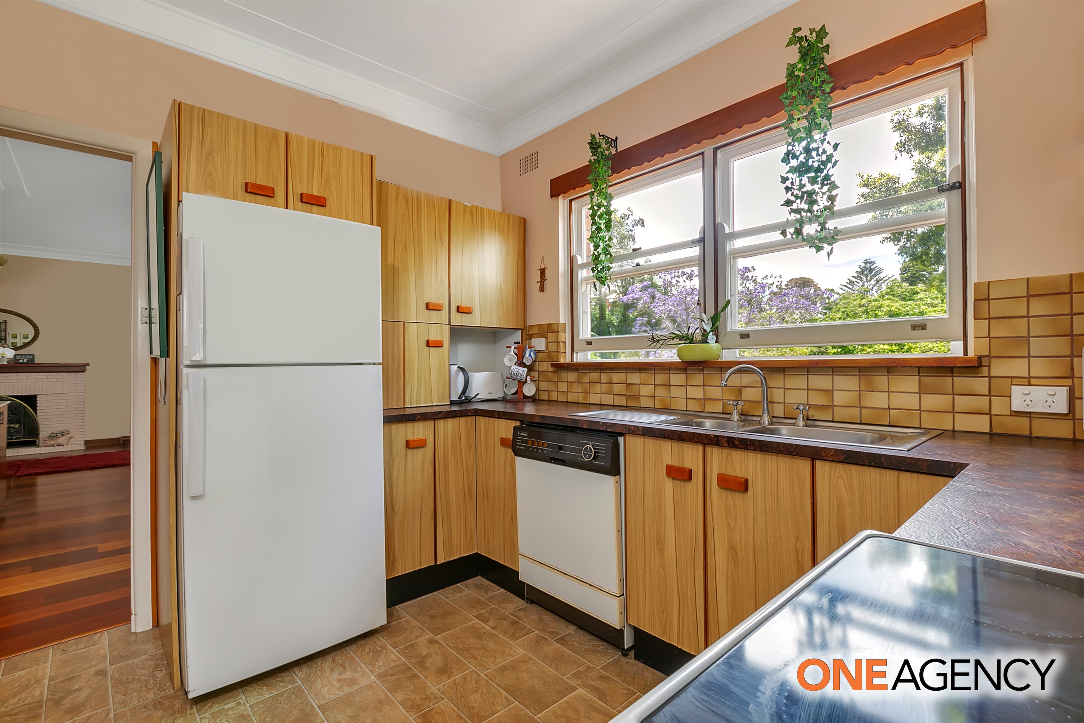 35 Sunnyside Crescent, Castlecrag, Castlecrag - Thumbnail 3