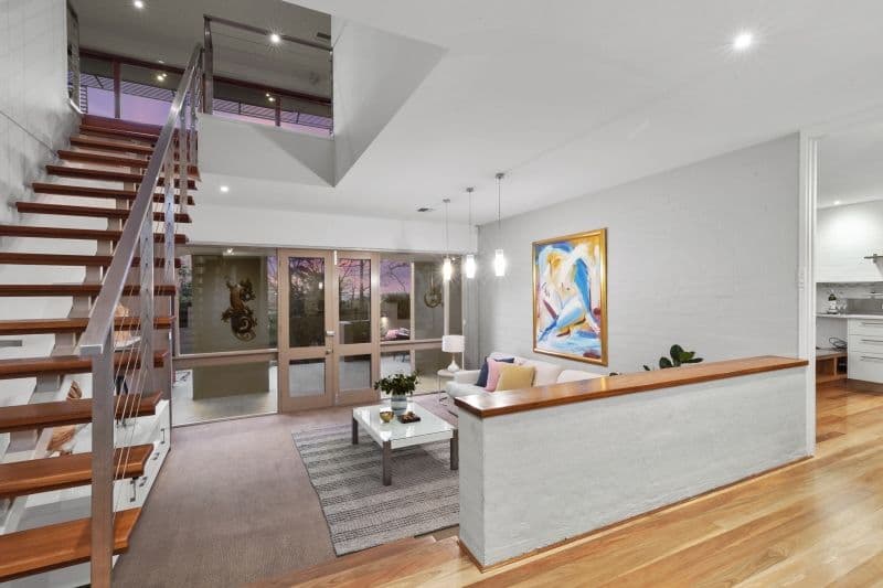 144 Hawkesbury Crescent, Farrer, Farrer - Thumbnail 4