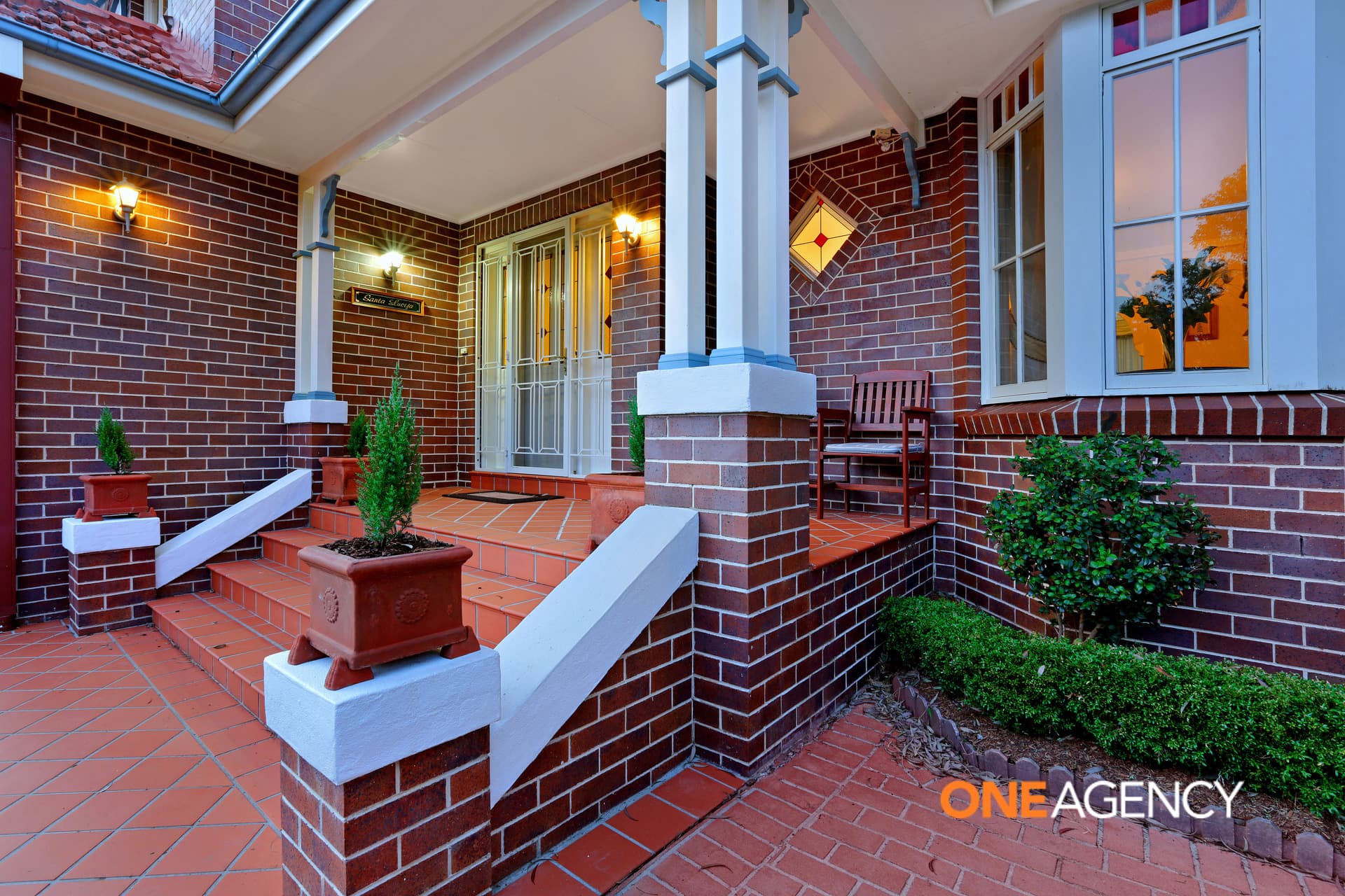 6 Jonquil Place, Alfords Point, Alfords Point - Thumbnail 2