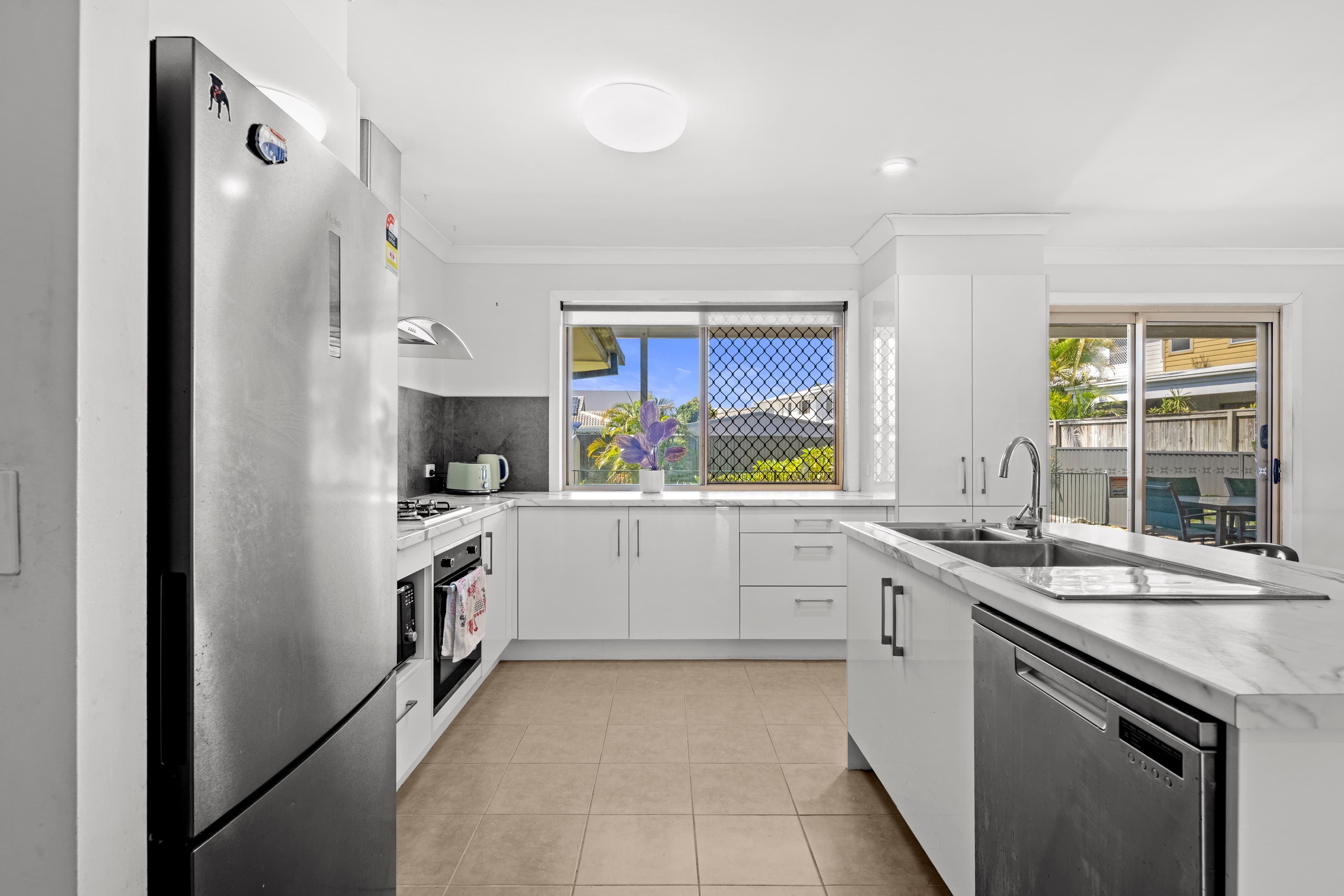 4 Yerrecoin Place, Burleigh Waters, Burleigh Waters - Thumbnail 5