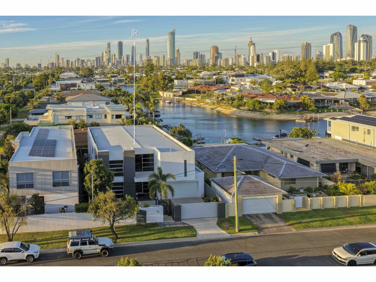 1A Grant Place, Broadbeach Waters QLD 4218, Broadbeach Waters - Thumbnail 4