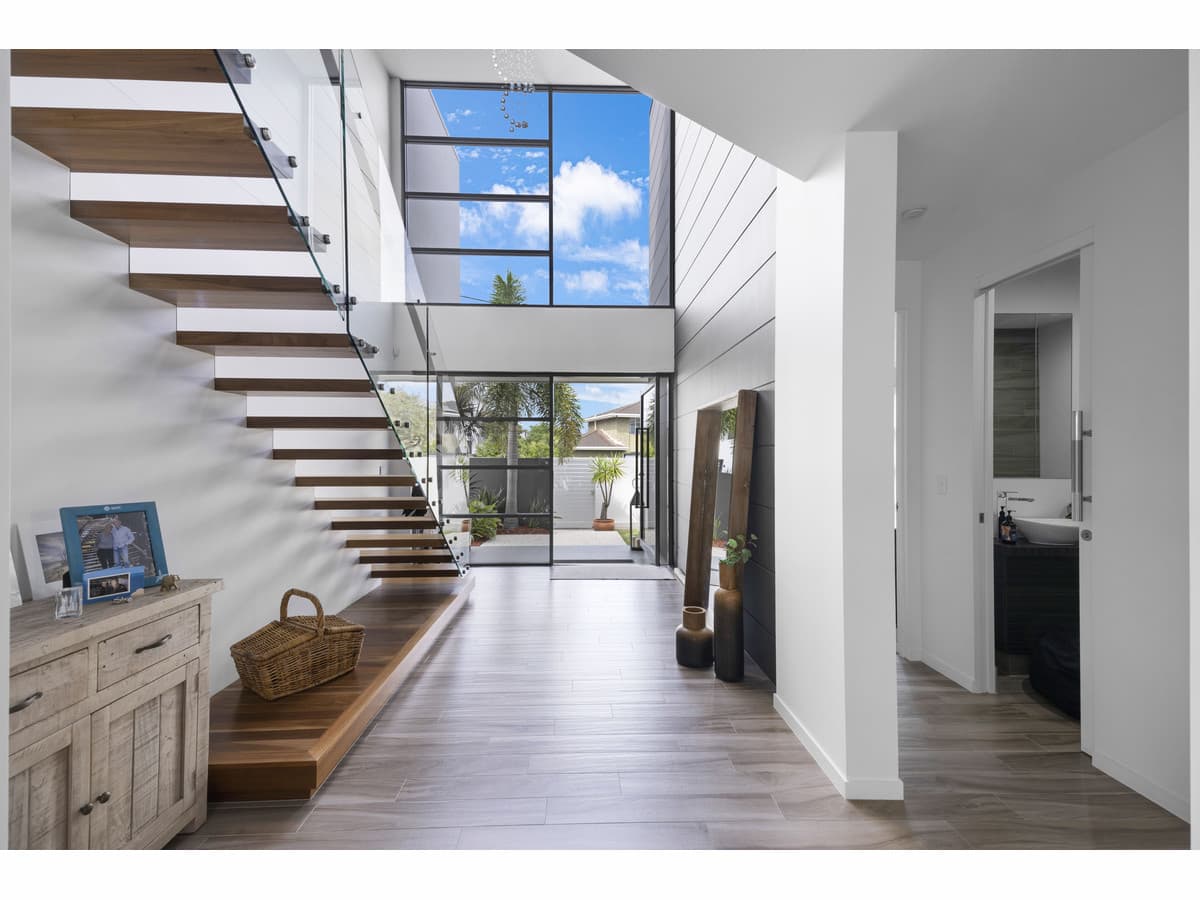 1A Grant Place, Broadbeach Waters QLD 4218, Broadbeach Waters - Thumbnail 5