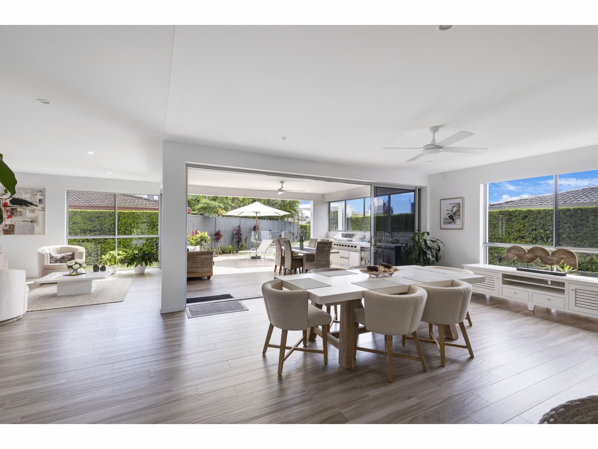 1A Grant Place, Broadbeach Waters QLD 4218, Broadbeach Waters - Thumbnail 7