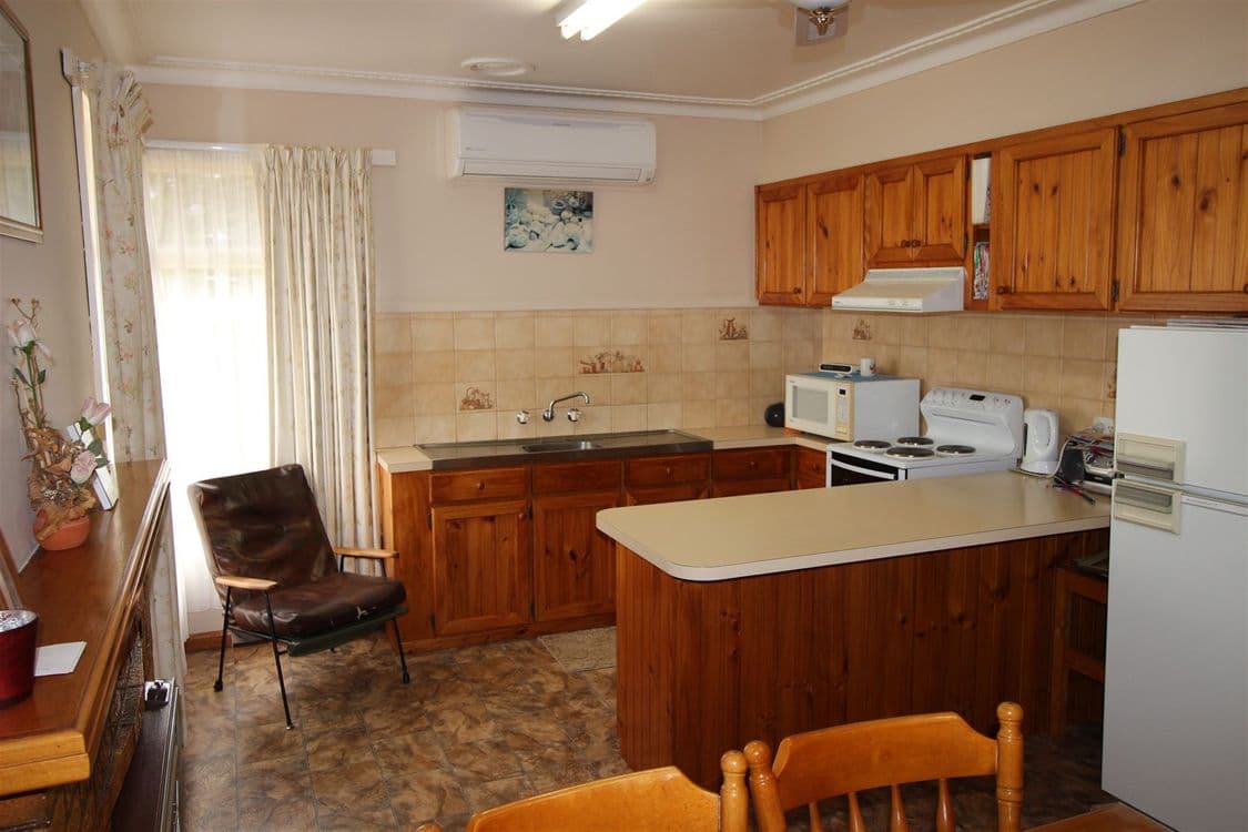 189 Myrniong-Korobeit Road, Myrniong, VIC 3341, Myrniong - Thumbnail 8
