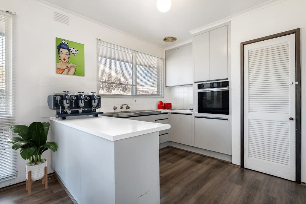 32 Solomon Street, Mount Waverley, VIC, 3149, Mount Waverley - Thumbnail 2
