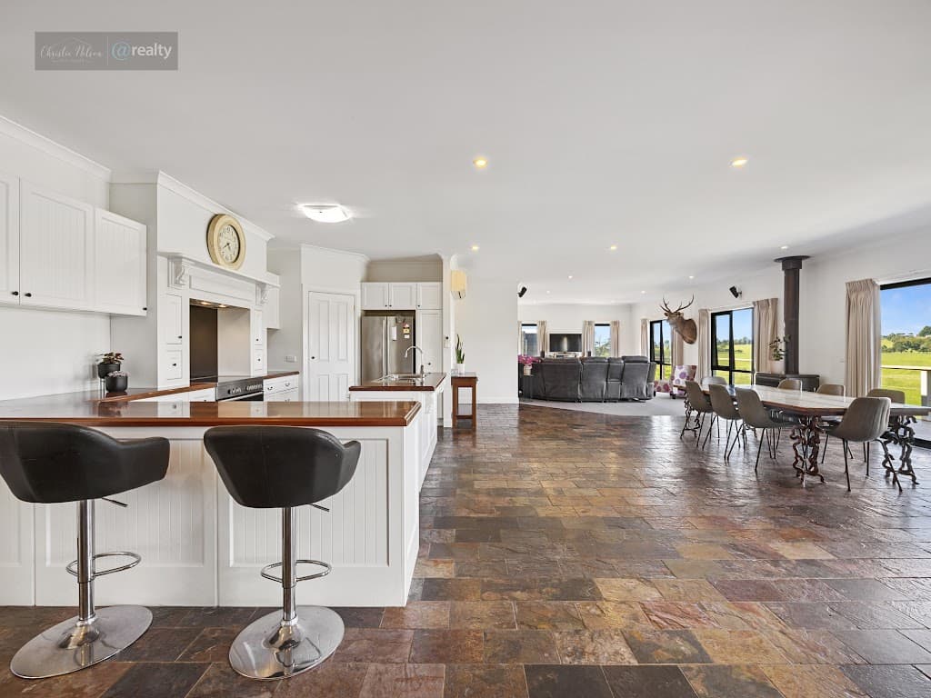 73 Korumburra-Bena Road, Korumburra, VIC, 3950, Korumburra - Thumbnail 4