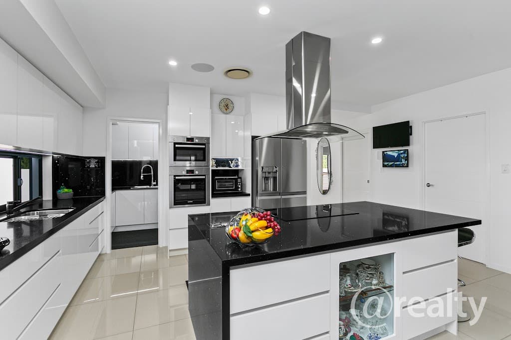 20 Bond Street, Pelican Waters, QLD, 4551, Pelican Waters - Thumbnail 2