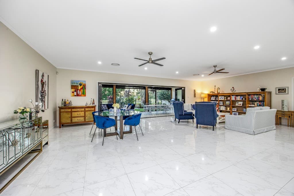 2305 Vardon Lane, Sanctuary Cove, QLD, 4212, Hope Island - Thumbnail 2